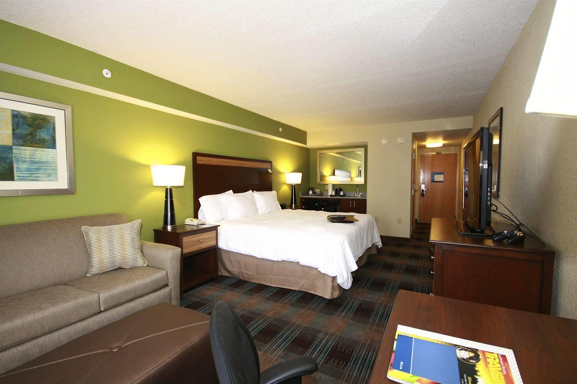 Hampton Inn & Suites Fort Myers Beach/Sanibel Gateway Buitenkant foto